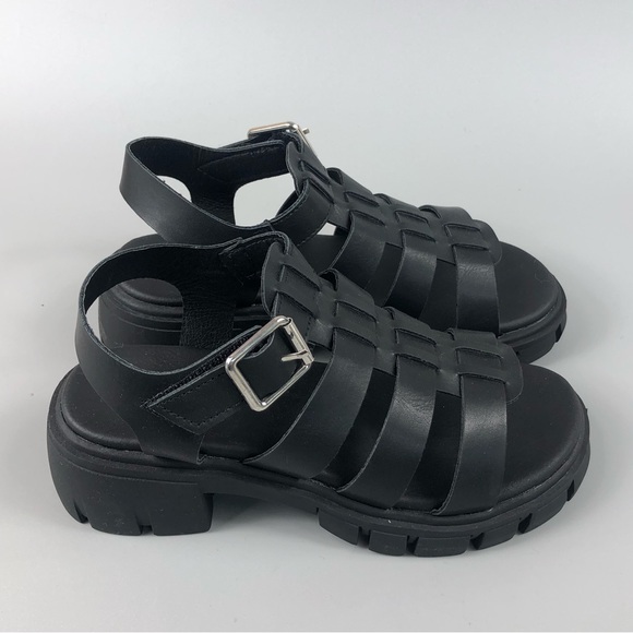 MIA BLACK RINA PLATFORM SANDALS